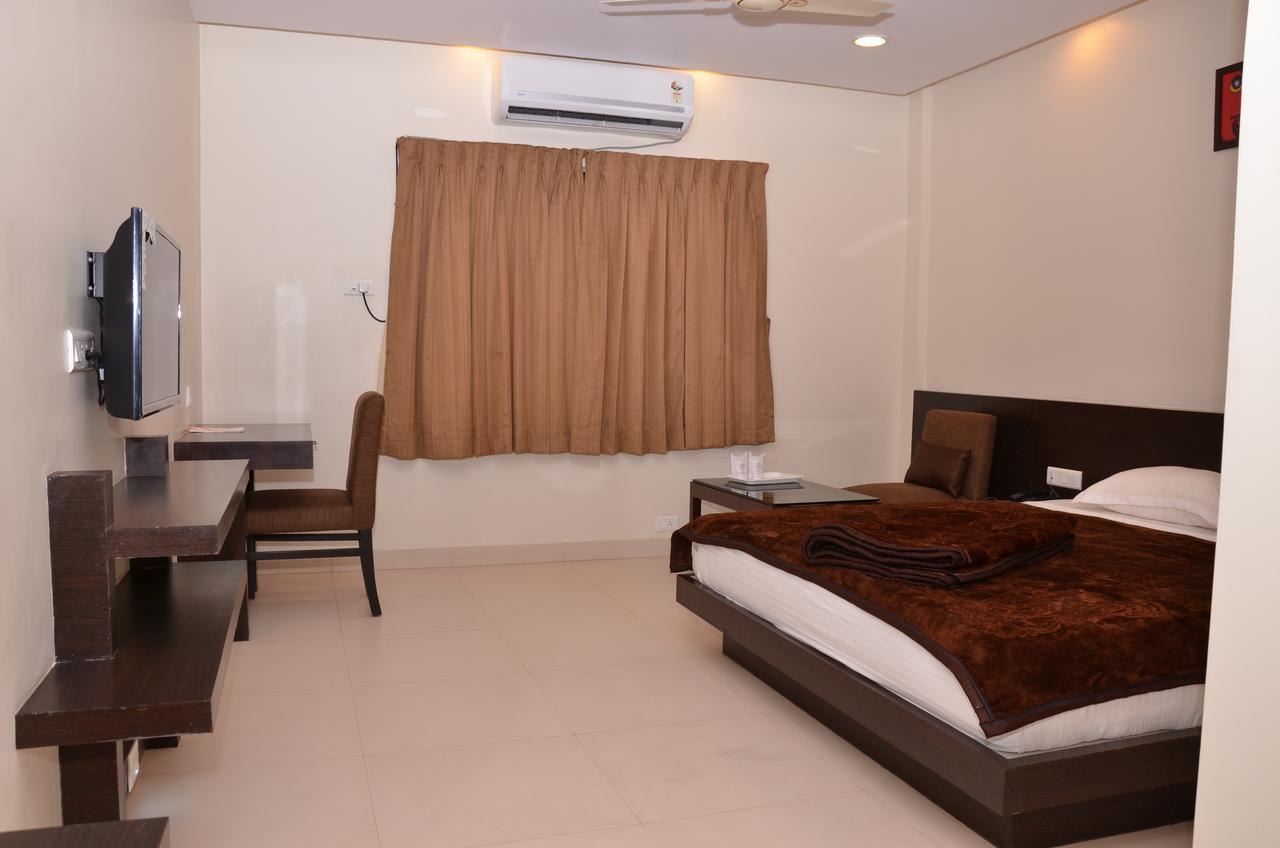 Jharsuguda Mohini Royal酒店 外观 照片